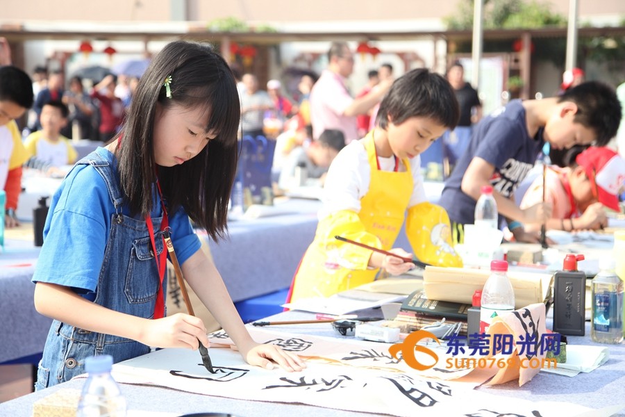 东莞市第十一届青少年书法现场大赛决赛顺利落幕