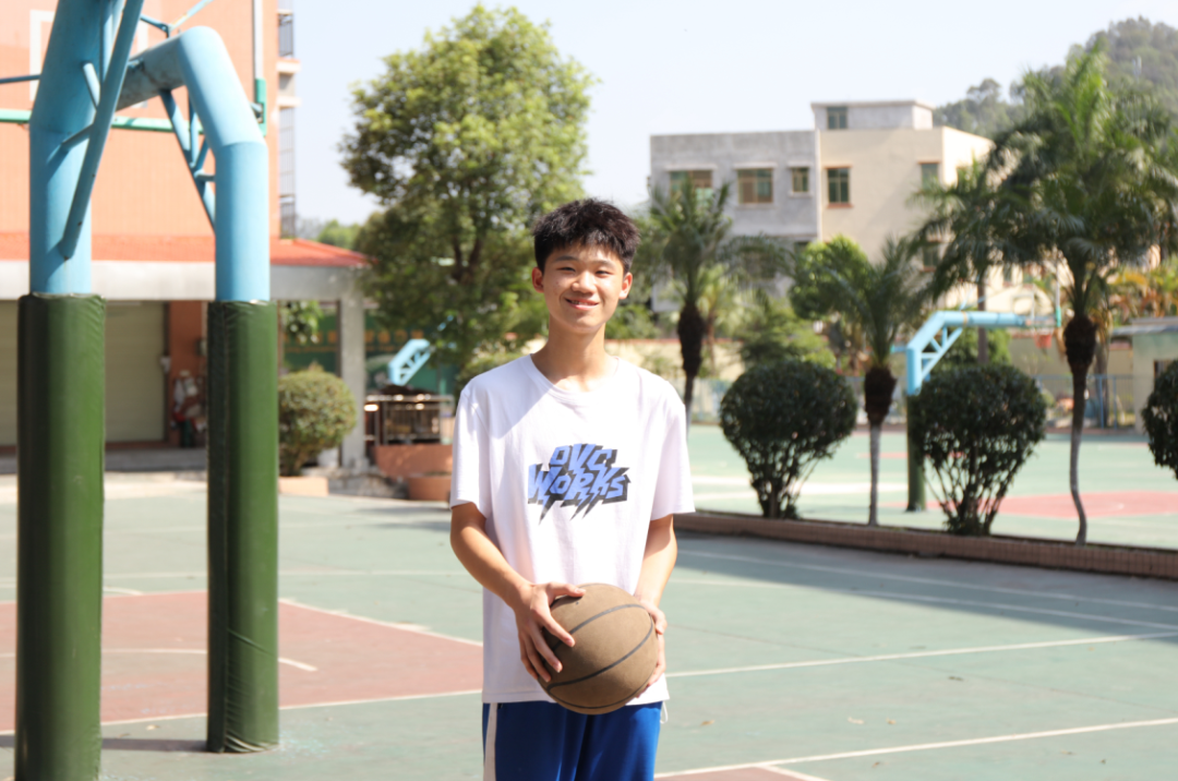 大朗启明星初级中学 运动完也不忘勤洗手