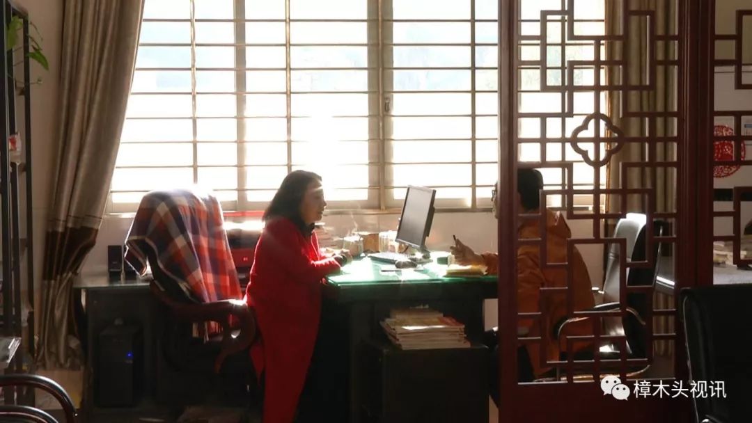 市级名师杨雯雯踏遍巧家县19所山区小学送春天