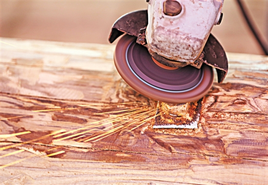 传统习俗复活东莞一36年松木老龙船被唤醒