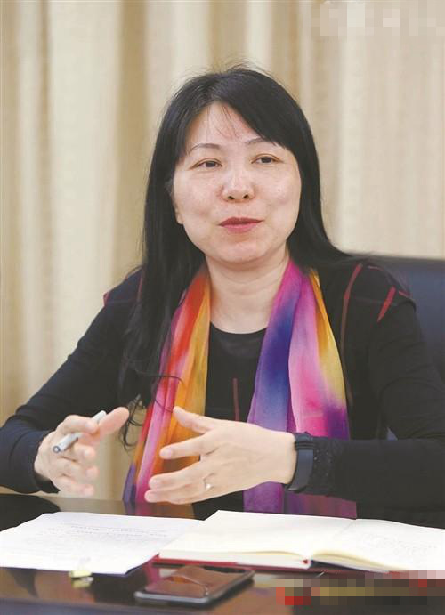 全国政协委员东莞市疾控中心主任张巧利立足本职认真履职推动卫生健康