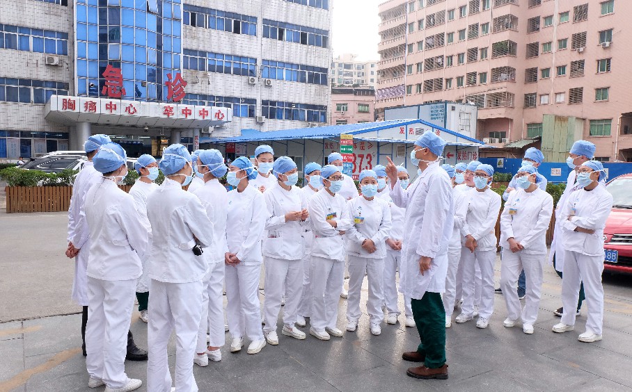 《动员防疫》——张翔摄(大朗医院).jpg