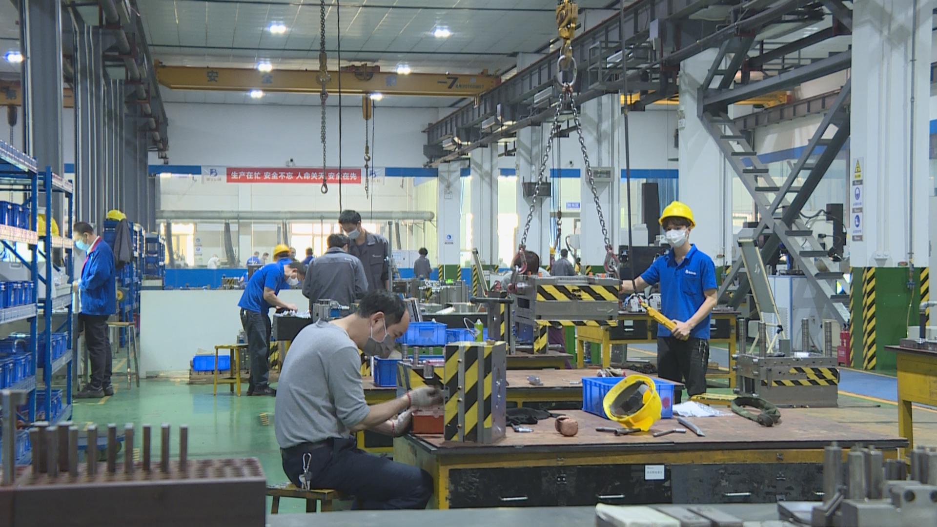 广东银宝山新科技有限公司防疫复工两不误针对性研发生产智能防疫产品