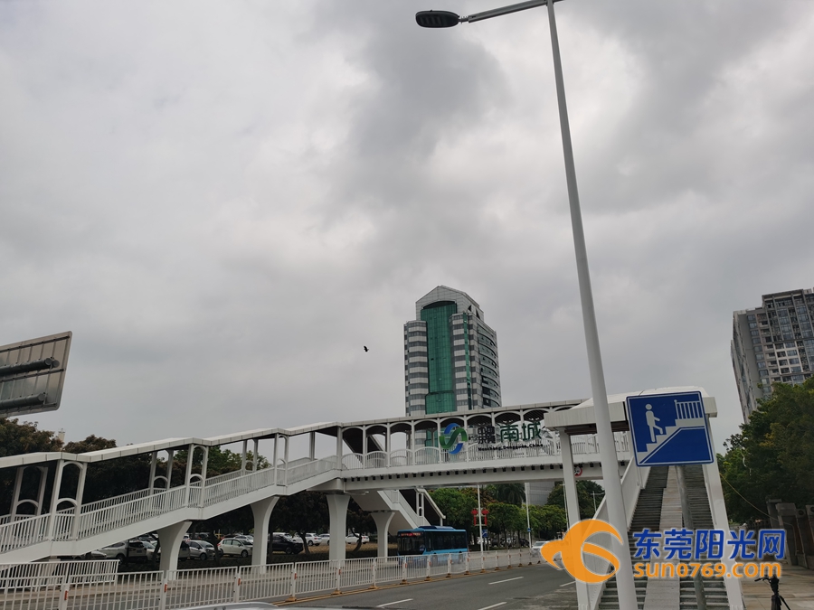 南城新增7座人行天桥 其中3座本月底或可投入使用_东莞阳光网
