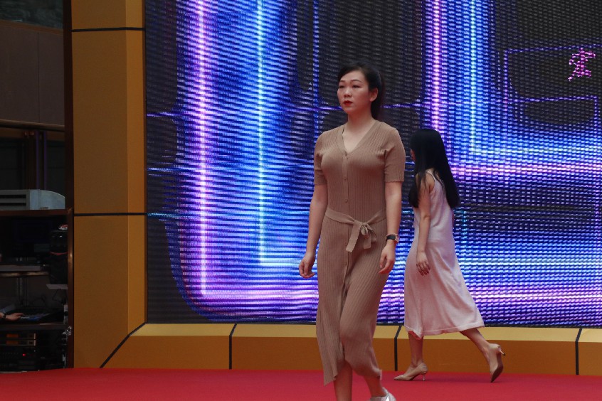 大朗:2020年首场"毛一 天天新周周秀"顺利举行