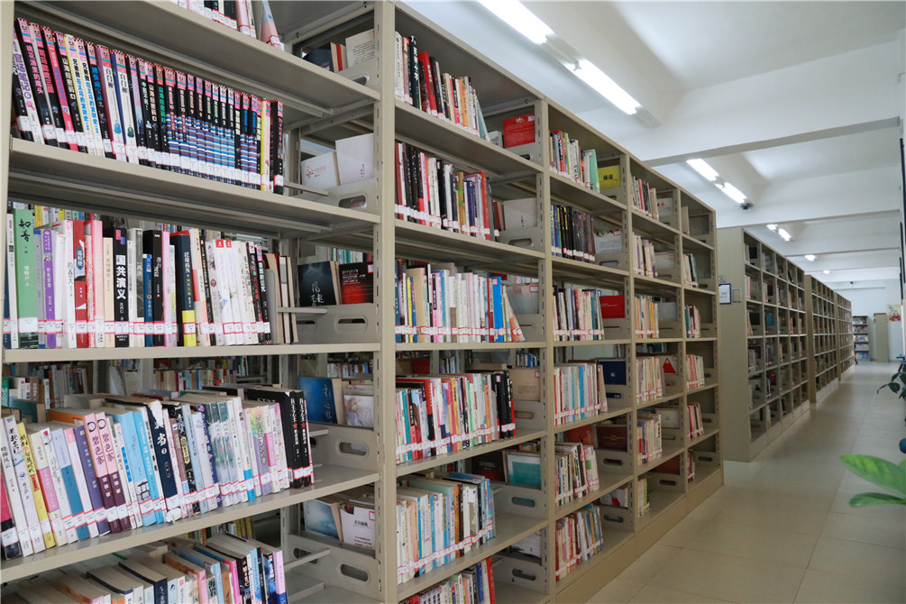 企石图书馆恢复开放市民借还先预约