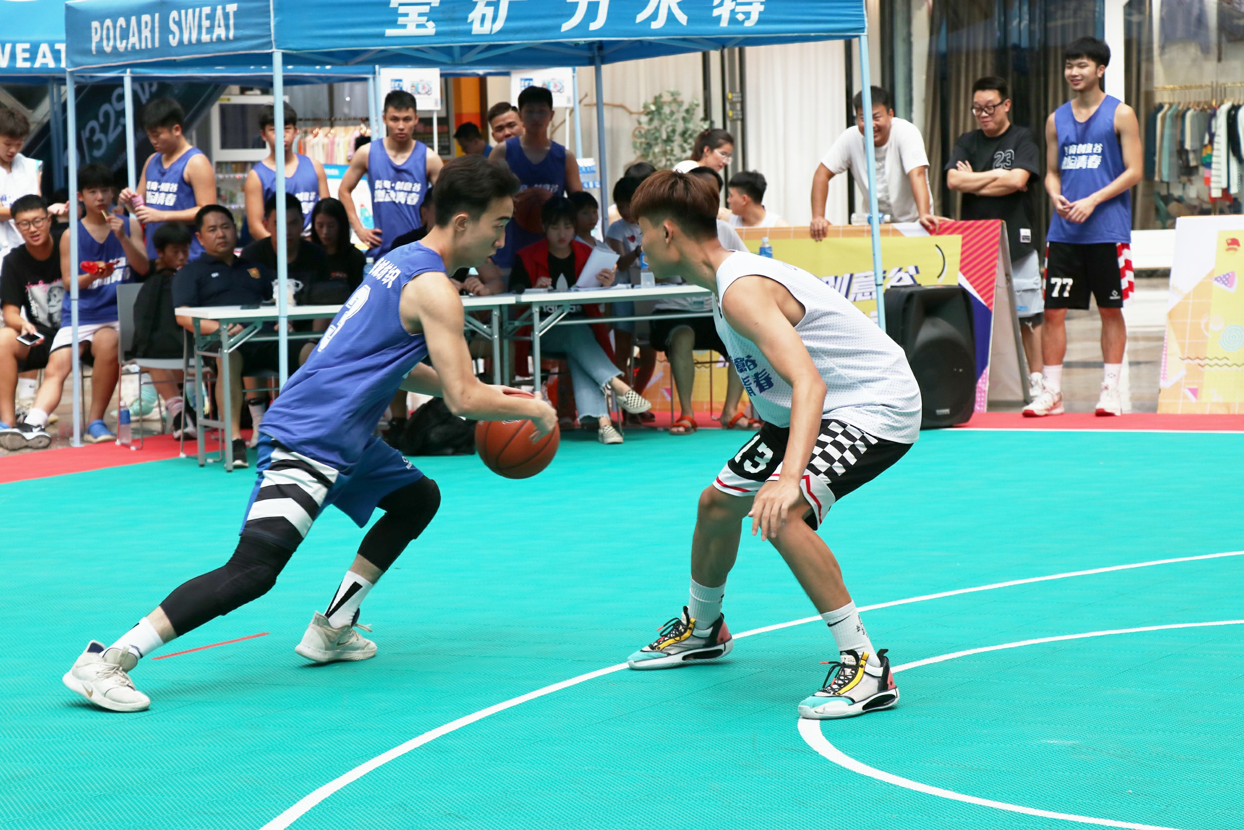 大朗镇青年一对一篮球团队争霸赛精彩上演