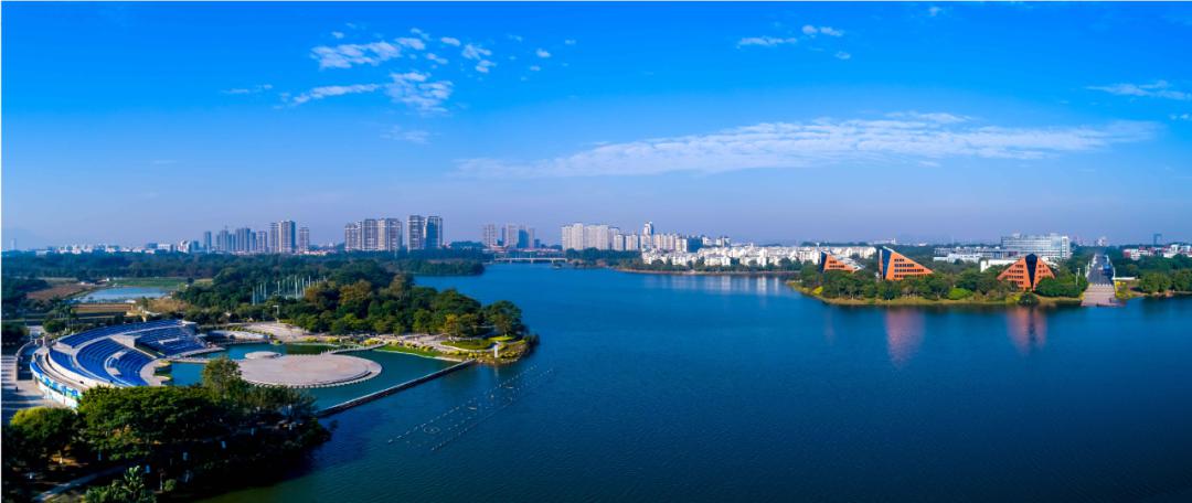 预见想象之外的生活华侨城纯水岸8月30日营销中心盛大开放