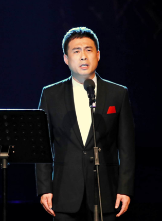 教师简介:帅志刚培训内容:朗诵,演讲地点:中堂镇中心社区综合服务中心