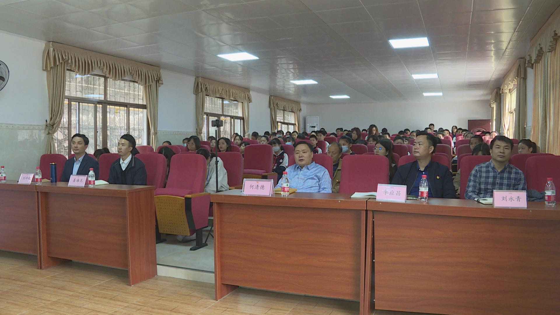 厚街镇中心小学积极开展结对帮扶工作